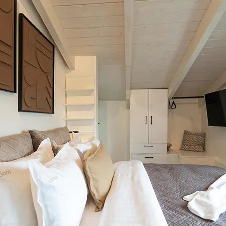 The όom Apartman *